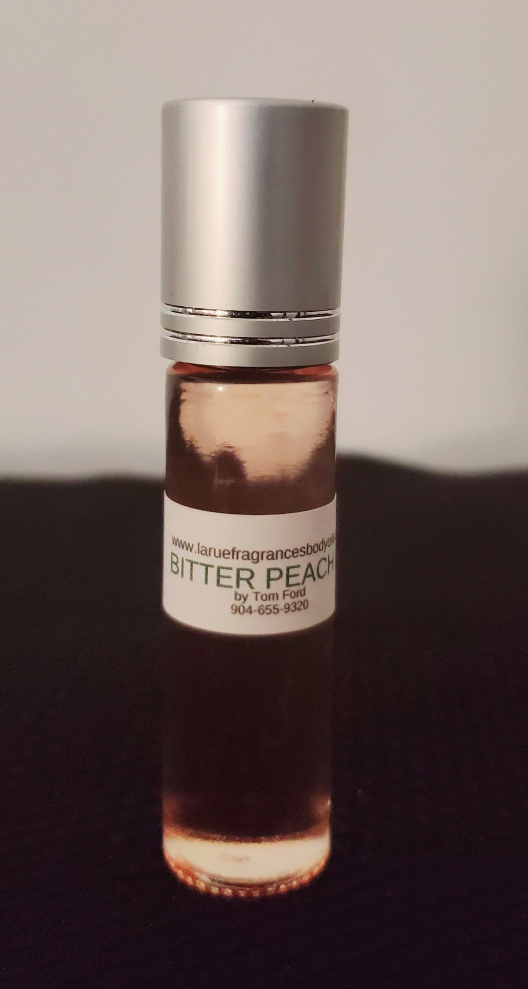 Our Impression of Bitter Peach by Tom Ford women men type 1/3oz roll-on bottle perfume cologne fragrance body oil. Alcohol-Free (Unisex)