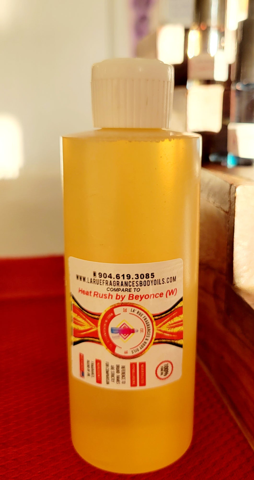 Our Impression Of Heat Rush by Beyonce women type 4oz flip top bottle perfume fragrance body oil. Alcohol-free (Women)